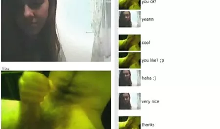 Hän kotimainen seksivideo puhdisti vaginansa pukuhuoneessa ja palasi kotiin ilman alusvaatteita.