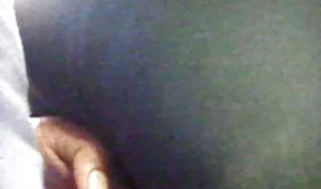 Sormien sijaan, aseta ilmaiset seksivideot chi anal