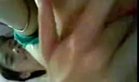 Hän työskentelee pallot, ja anaali atresia kotimaista pornoa