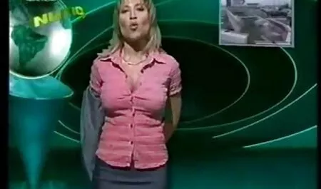 Seksiä Blondi ilmaista aikuisviihdettä ja on kiharat hiukset