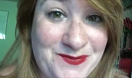 Alaston mulatto ja hänen suomalaiset pornovideot poikaystävänsä seurustelevat naapureiden kanssa.