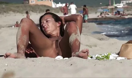 Nuori pari toi pornon kotiin ilmaista pornoo