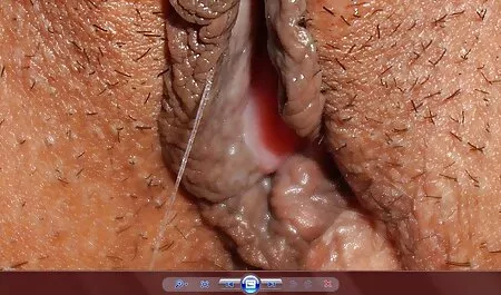 Musta mies piirsi punatukkaisen ilmaisetpornovideot tytön