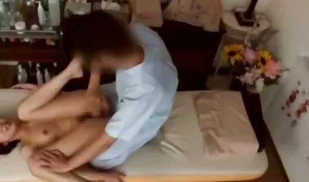 Hän vuokrasi ilmaiset pano asunnon harrastaakseen seksiä tytön kanssa.
